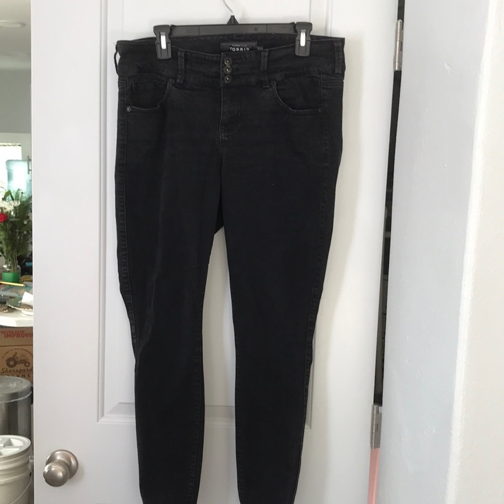 Torrid premium black jegging size 12R